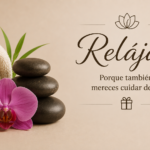 Tarjeta regalo de masaje con temática relajación, toallas, piedras de spa y orquídea sobre fondo beige.